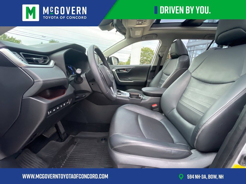 Used 2020 Toyota RAV4 Limited AWD/4WD image 11