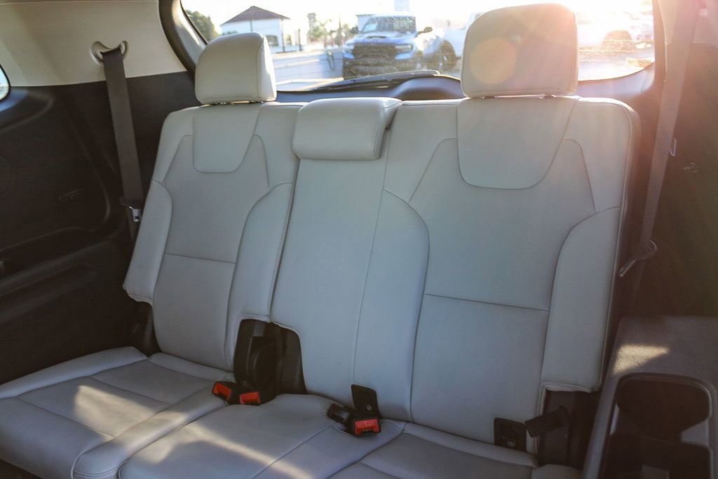 Used 2025 Kia Telluride S image 19