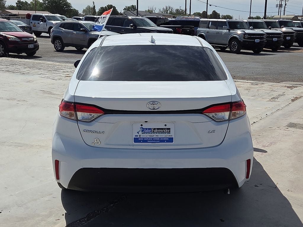 Used 2024 Toyota Corolla LE FWD image 4
