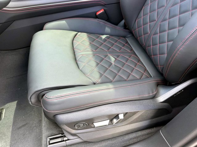 New 2026 Audi SQ7 Prestige image 20