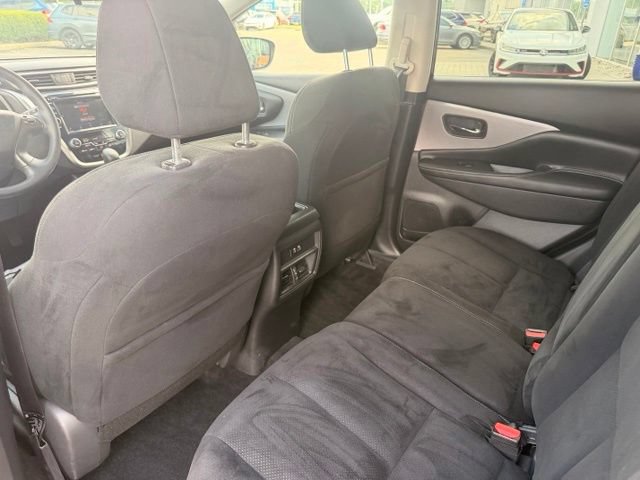 Used 2023 Nissan Murano S AWD/4WD image 9