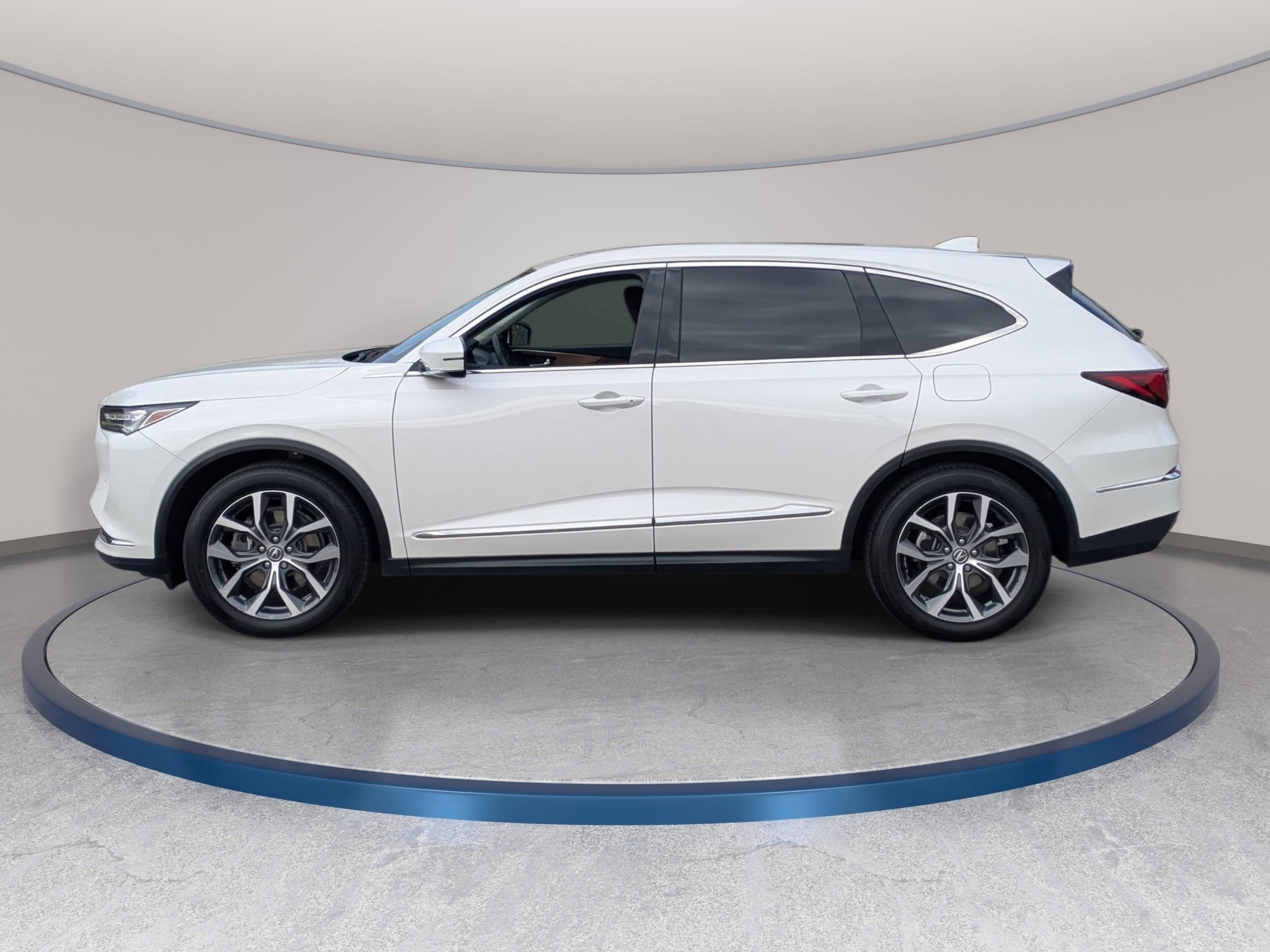 Used 2023 Acura MDX FWD w/ Technology Package image 8