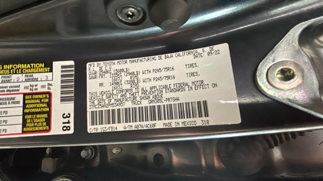 Used 2023 Toyota Tacoma SR AWD/4WD image 13