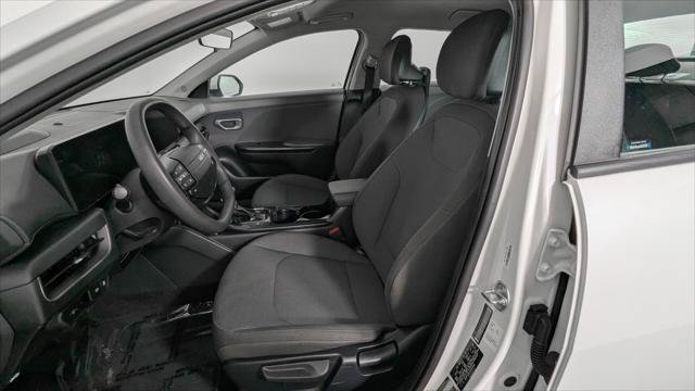 Used 2025 Kia K4 FWD image 14