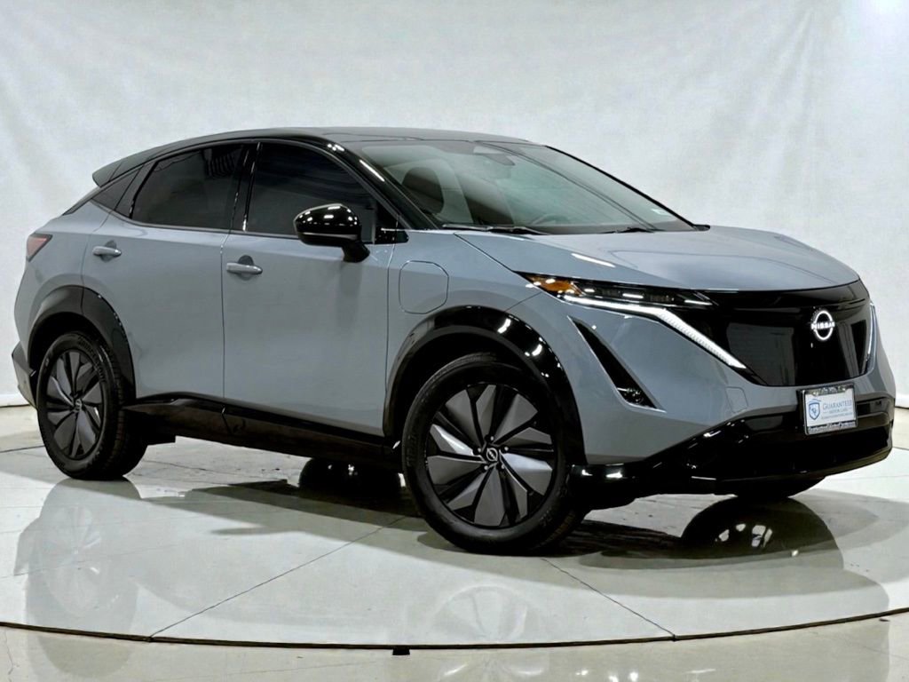 Used 2023 Nissan Ariya AWD image 6