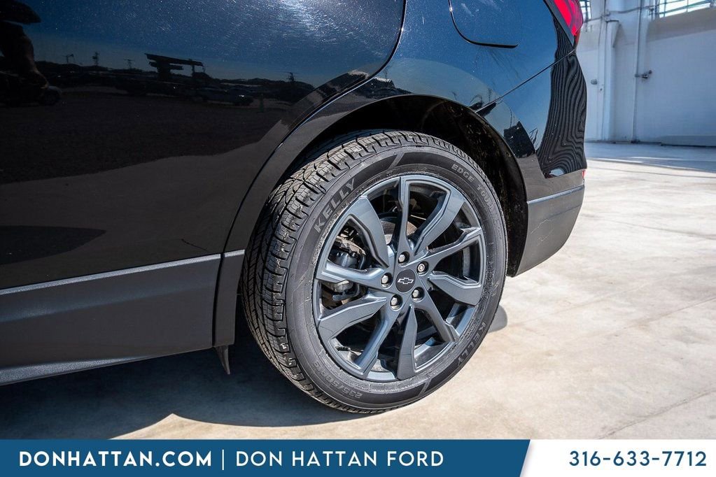 Used 2022 Chevrolet Equinox RS w/ LPO, Floor Liner Package image 37