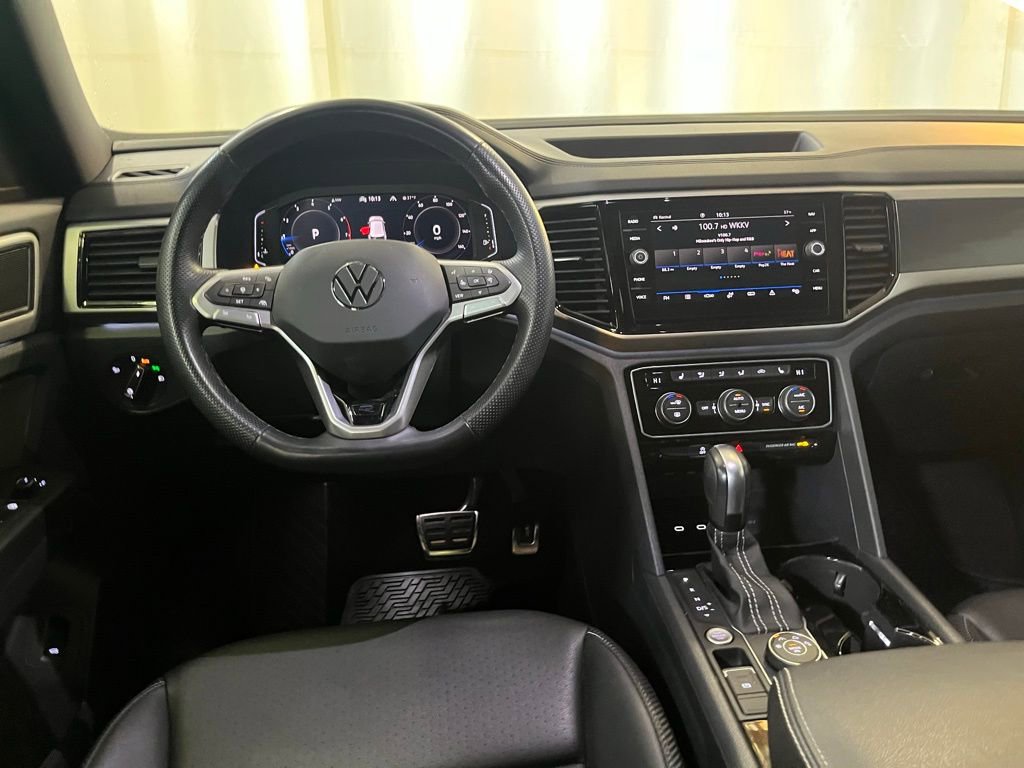 Certified 2023 Volkswagen Atlas Cross Sport SEL R-Line AWD/4WD image 20