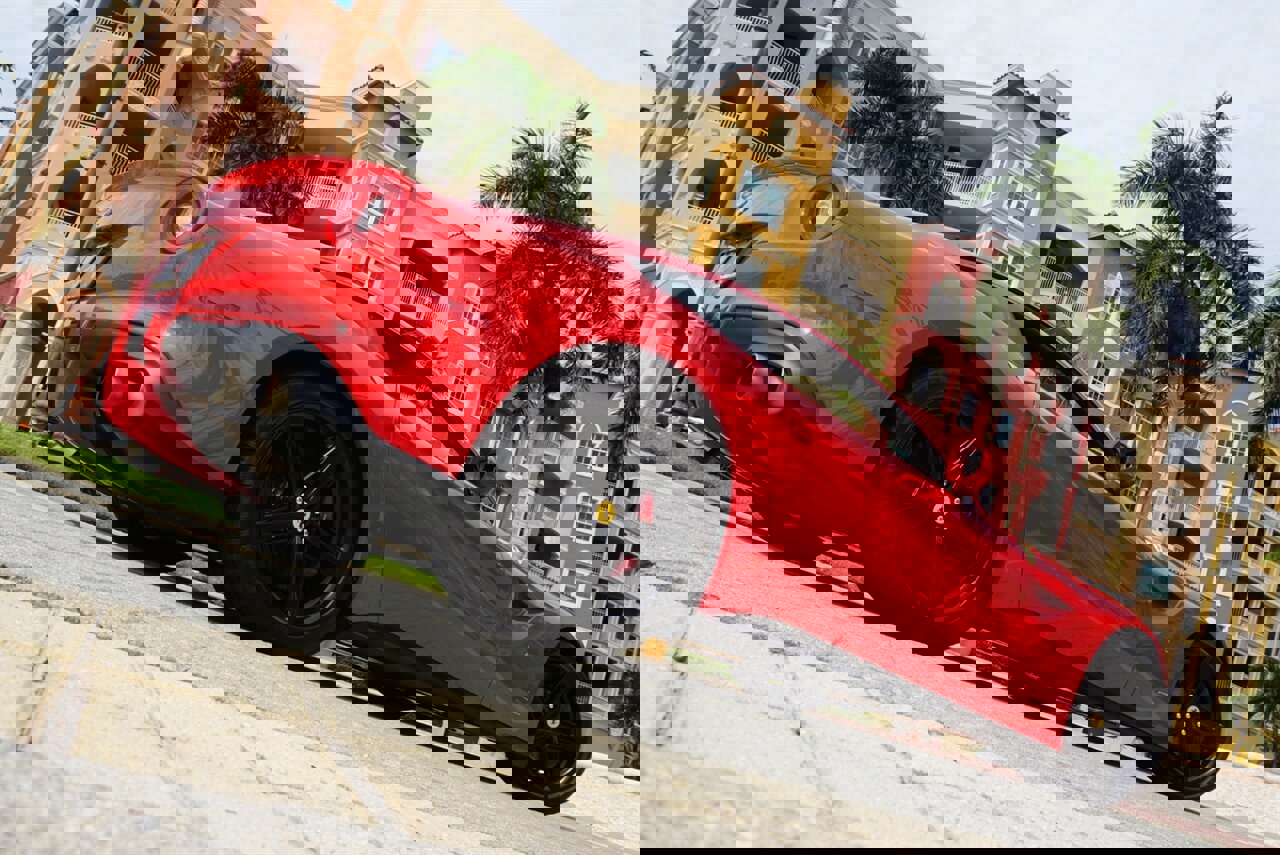 Used 2016 Ferrari F12 Berlinetta image 59