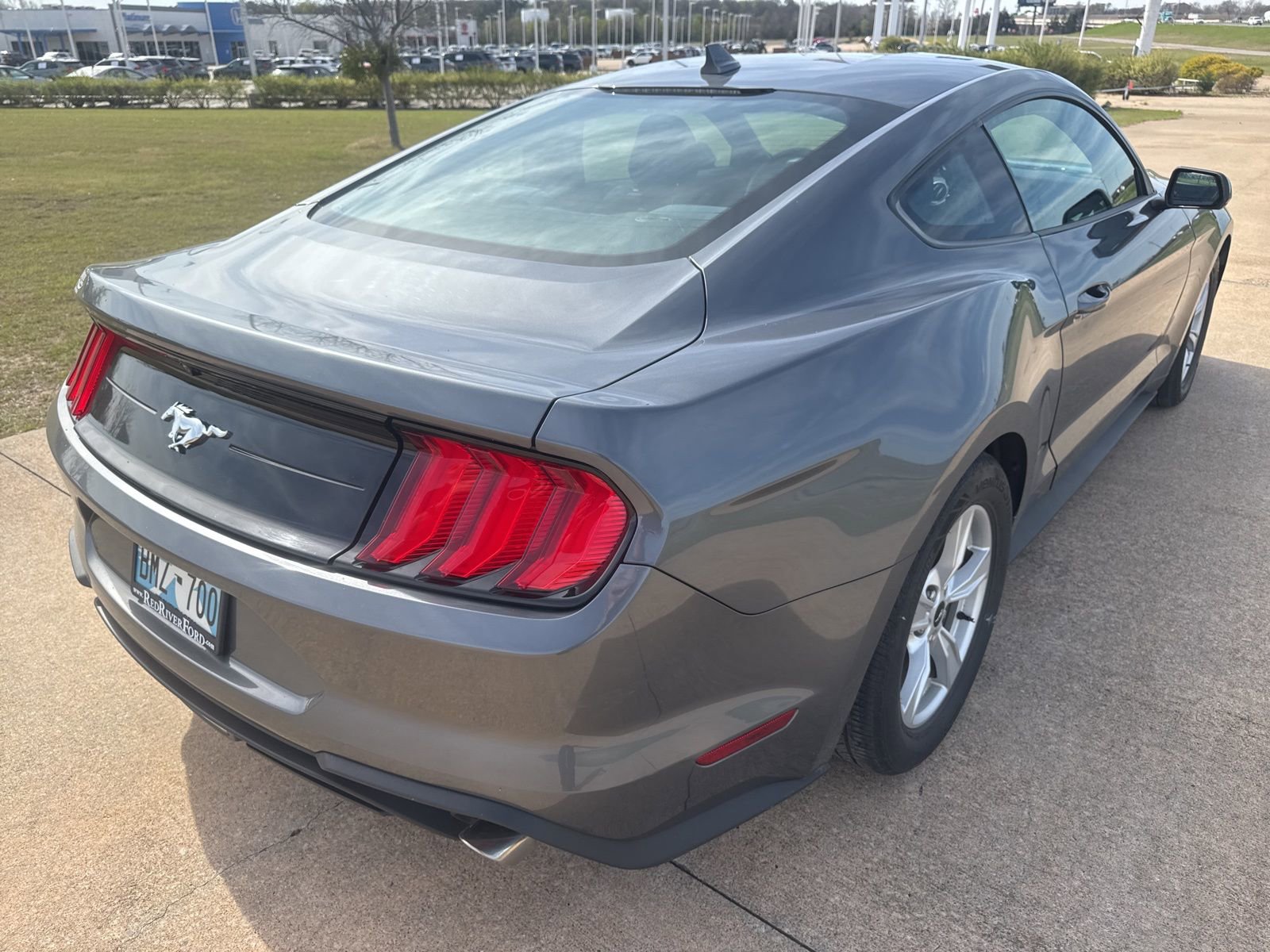 Used 2021 Ford Mustang EcoBoost image 3