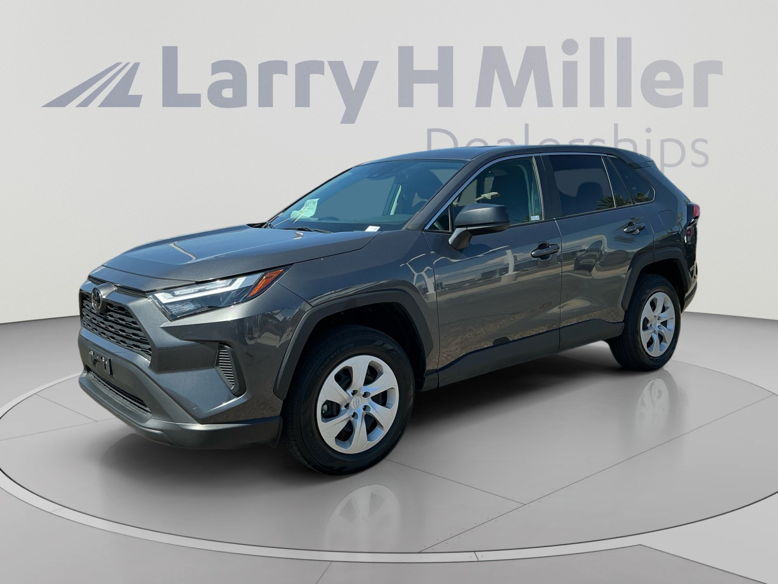 Certified 2025 Toyota RAV4 LE AWD/4WD image 1