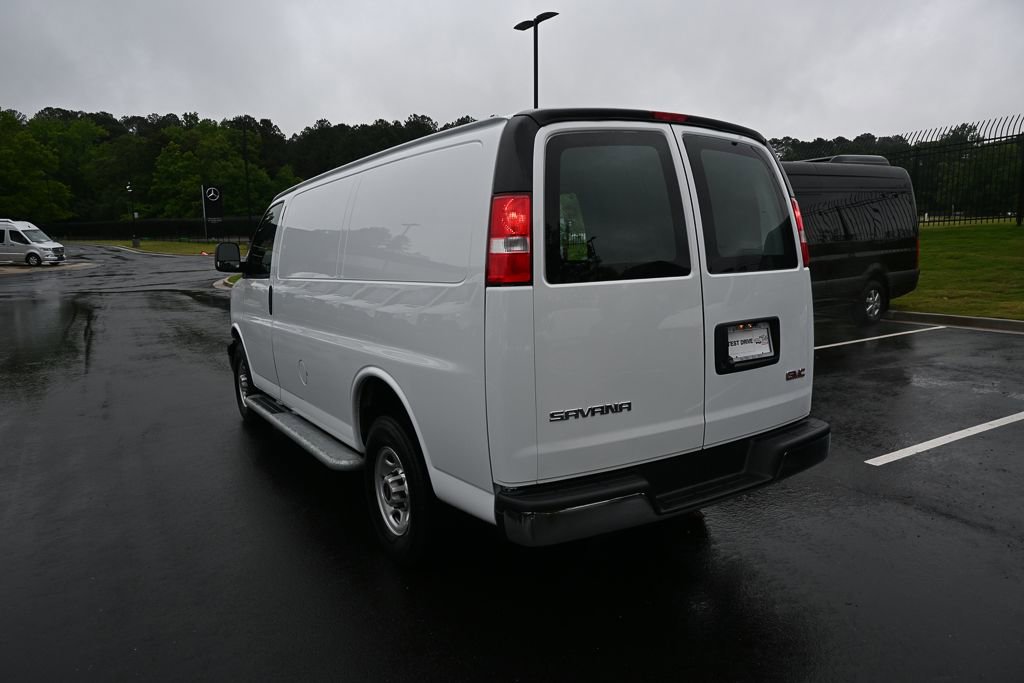 Used 2024 GMC Savana 2500 w/ Driver Convenience Package RWD image 4