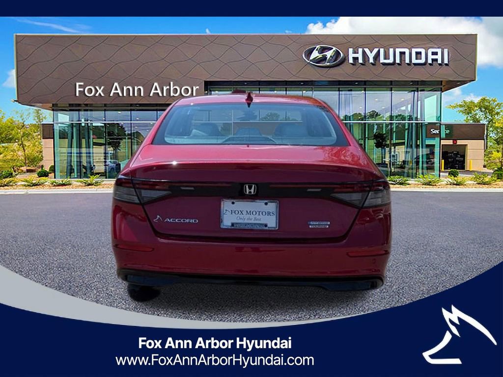 Used 2023 Honda Accord Touring image 4