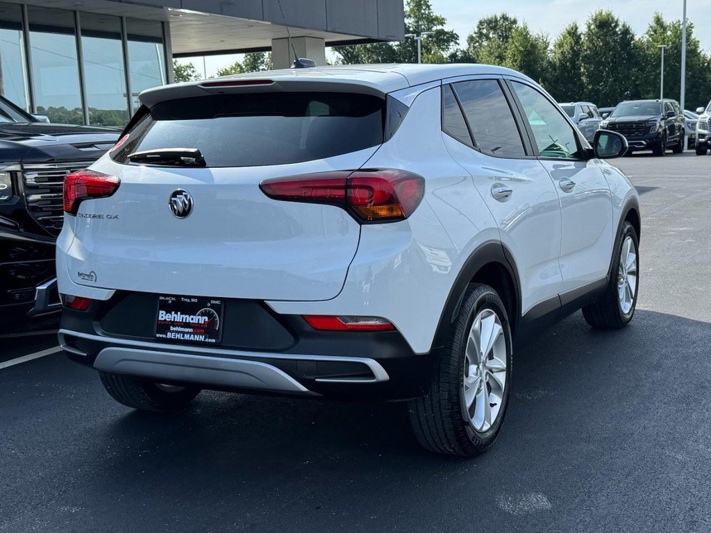 Used 2022 Buick Encore GX Preferred w/ Cold Weather Comfort Package FWD image 4