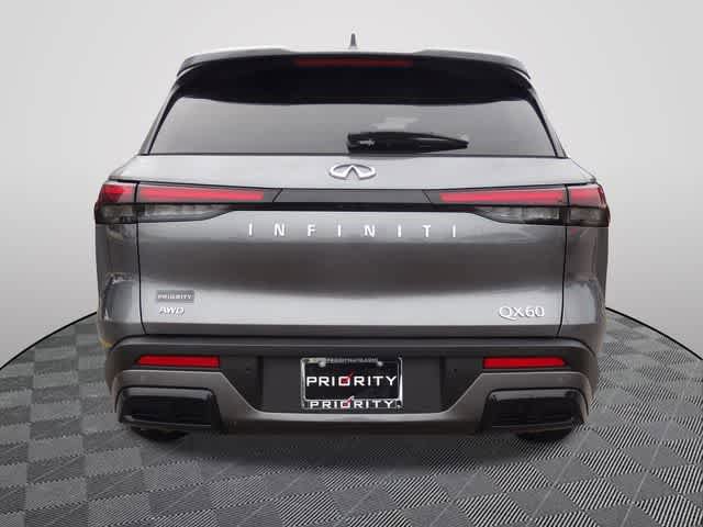 Certified 2025 INFINITI QX60 Luxe AWD/4WD image 3