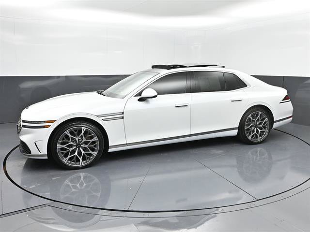 Used 2025 Genesis G90 3.5T AWD/4WD image 33