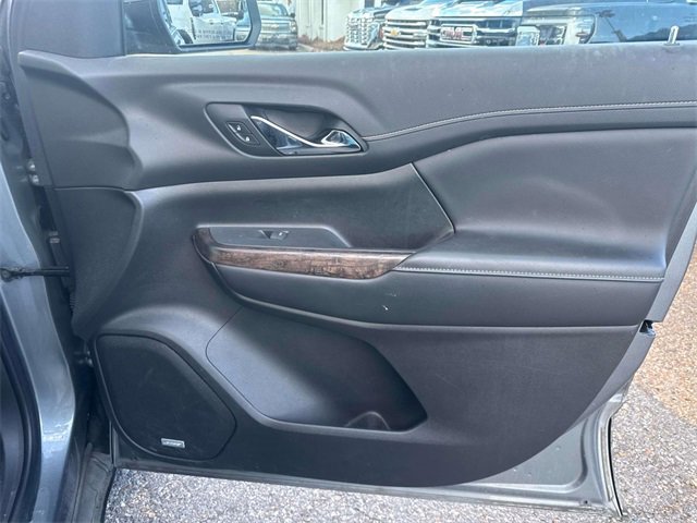 Used 2021 GMC Acadia Denali w/ Denali Technology Package image 18