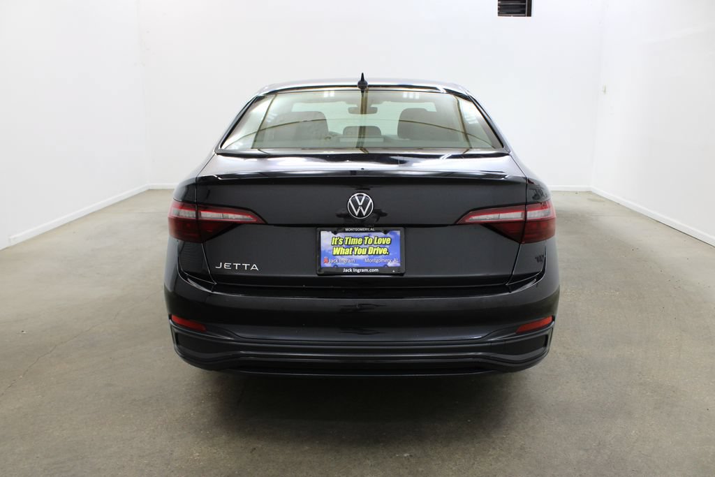 Used 2024 Volkswagen Jetta S FWD image 4