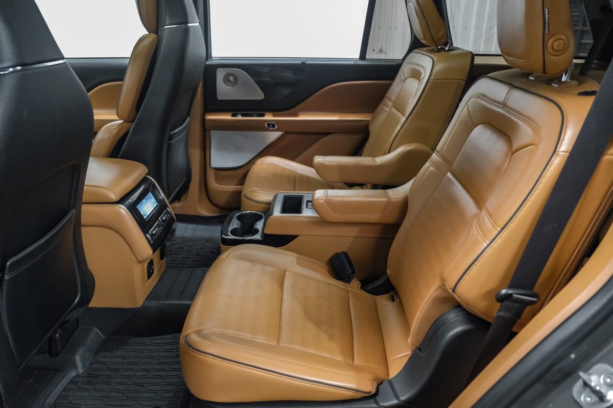 Used 2020 Lincoln Aviator Black Label Grand Touring w/ Class IV Trailer Tow Package image 38