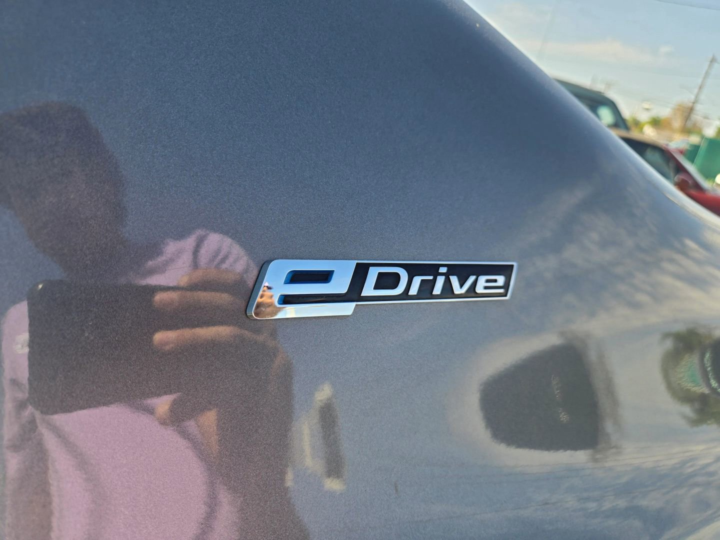 Used 2018 BMW 740e xDrive w/ Executive Package AWD/4WD image 30