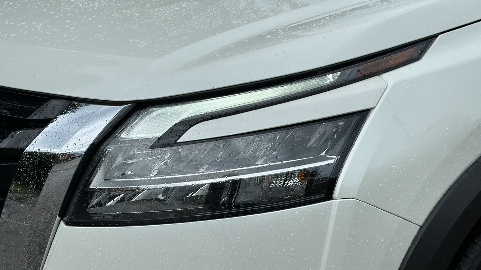 Certified 2023 Nissan Pathfinder Platinum AWD/4WD image 4