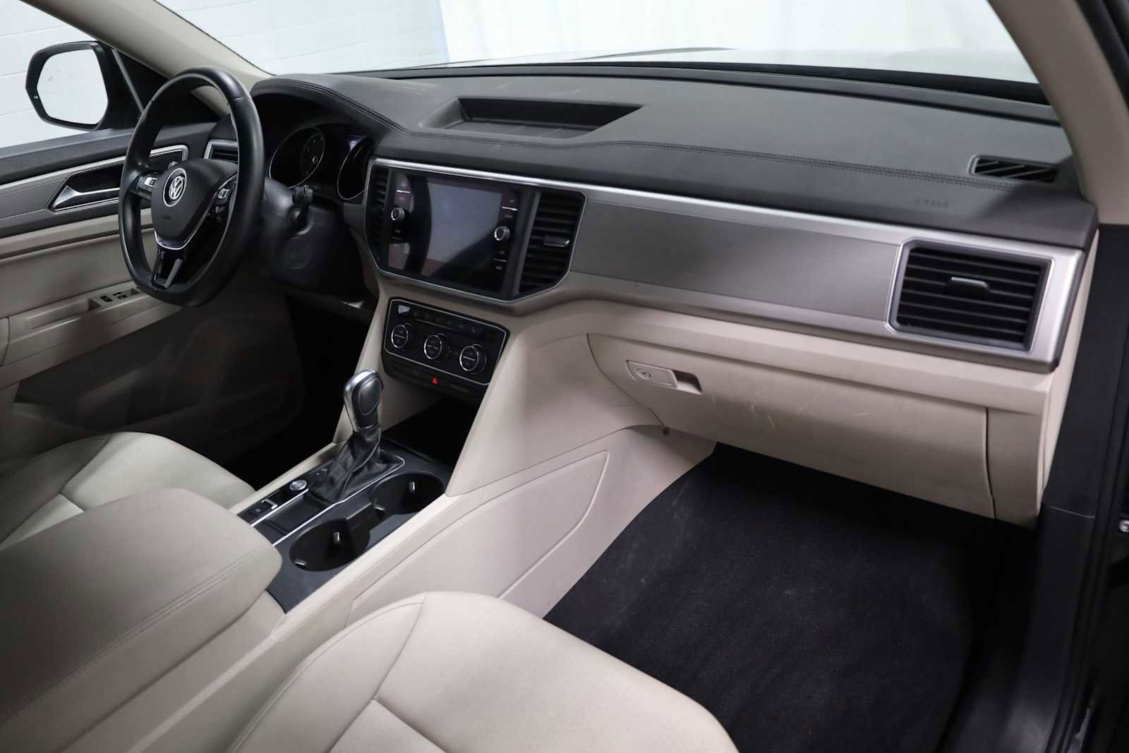 Used 2019 Volkswagen Atlas SE image 6