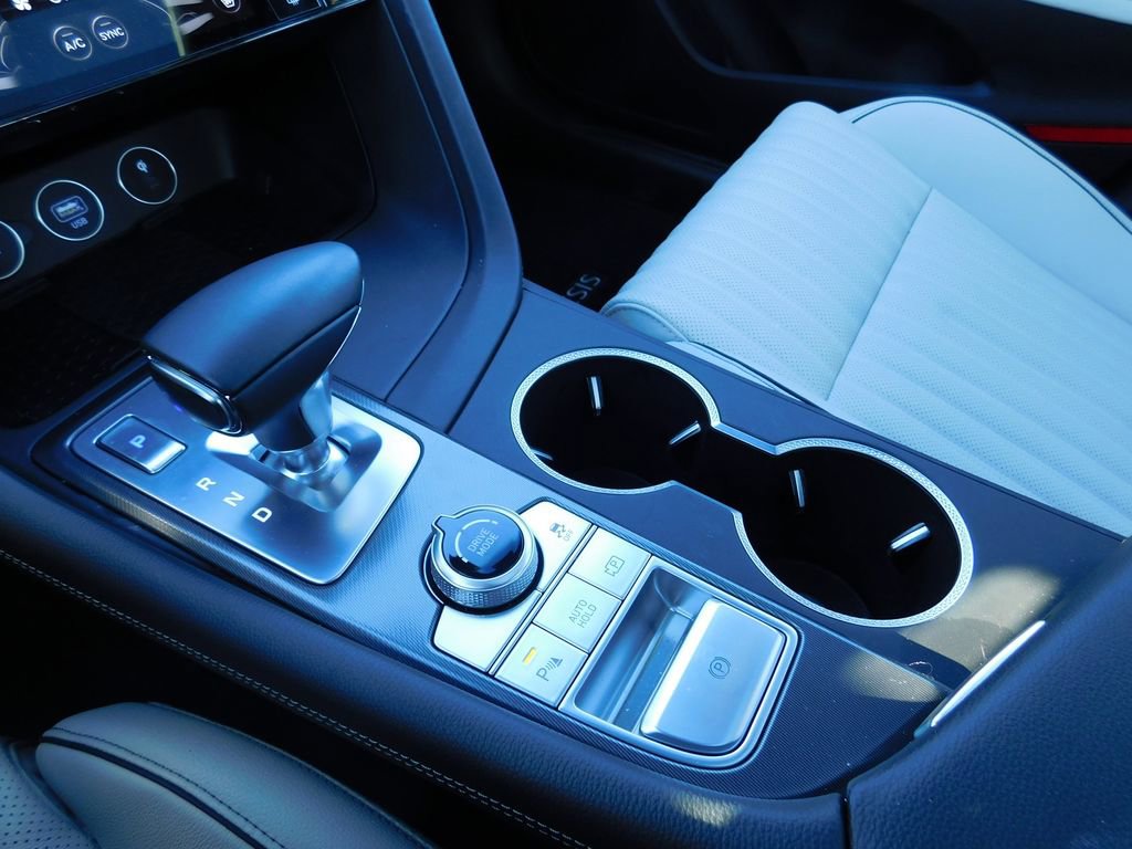 Used 2025 Genesis G70 3.3T Advanced image 24