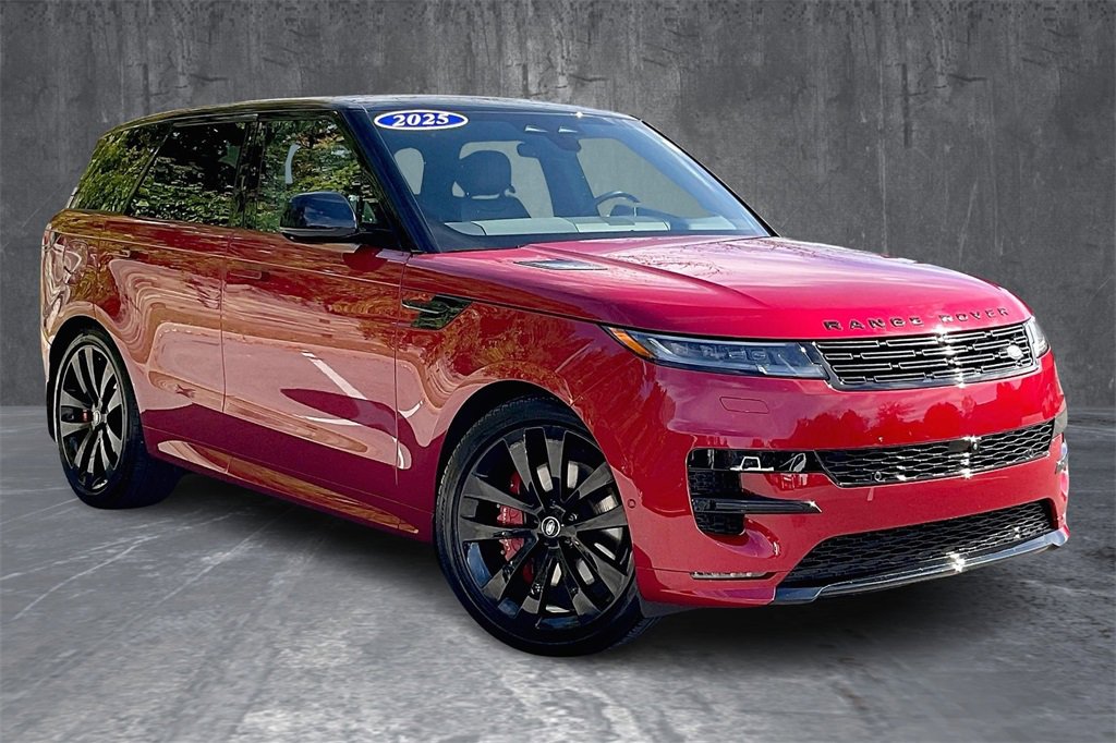 Used 2025 Land Rover Range Rover Sport Dynamic SE image 3