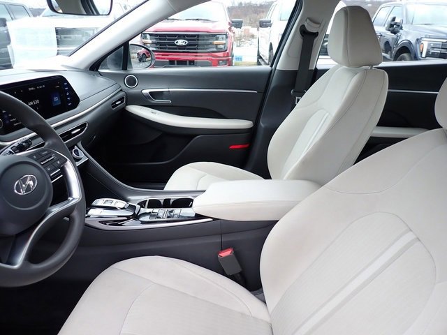 Used 2023 Hyundai Sonata SEL w/ Cargo Package image 15