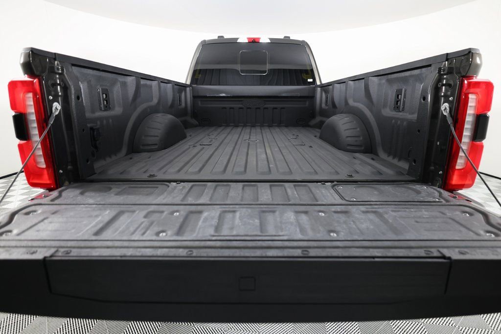 Used 2025 Ford F450 Lariat w/ Lariat Ultimate Package image 7
