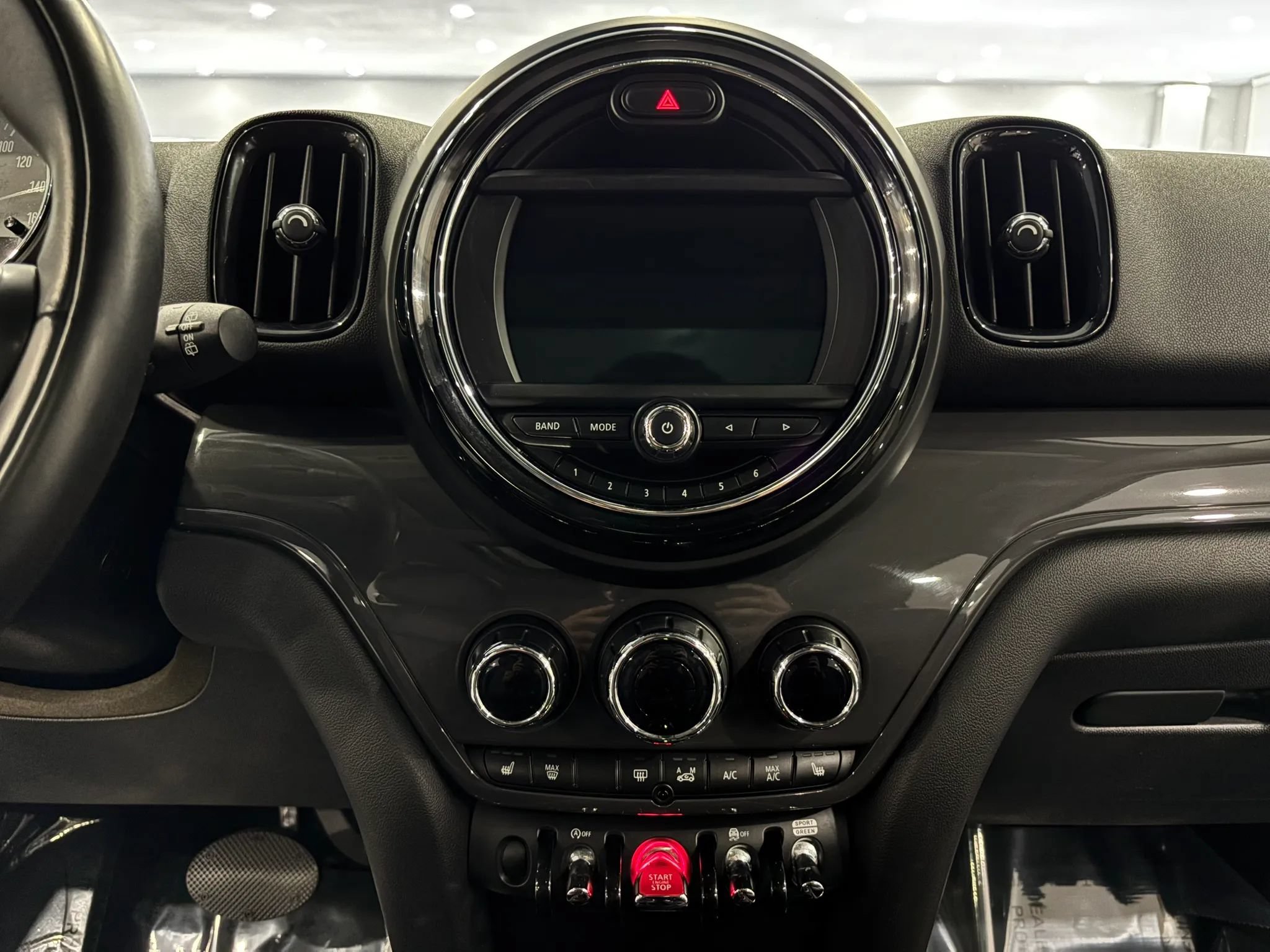 Used 2018 MINI Cooper Countryman FWD image 28