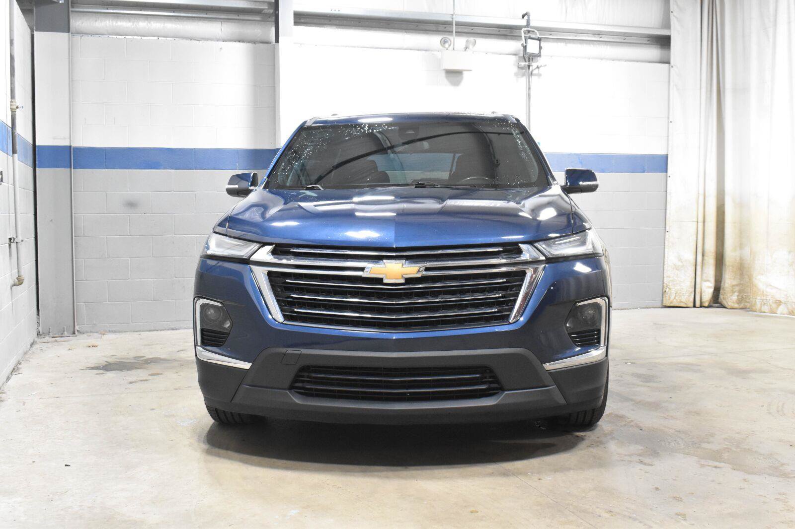 Used 2023 Chevrolet Traverse LT FWD image 31