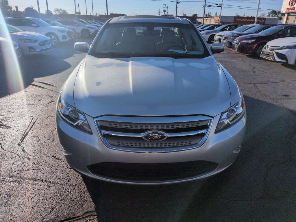 Used 2012 Ford Taurus SEL FWD image 8