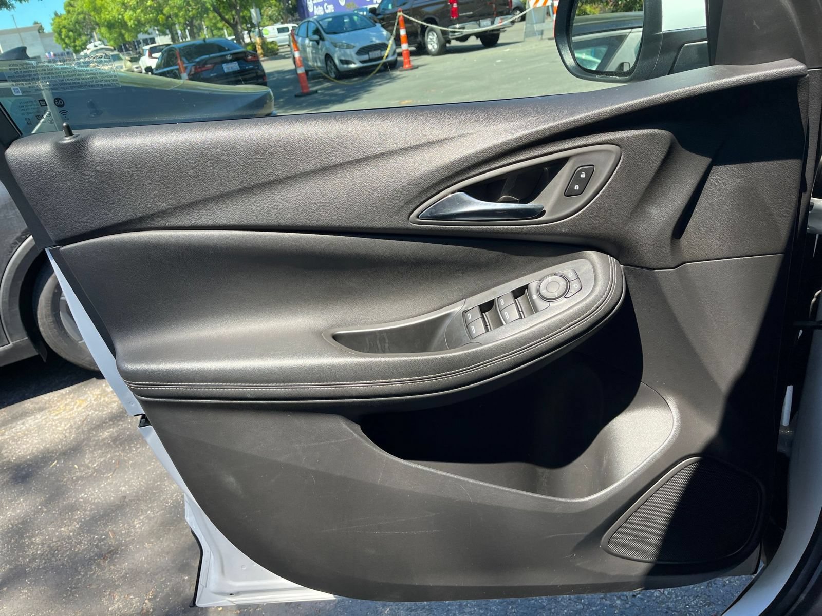 Used 2025 Buick Encore GX Preferred FWD image 18