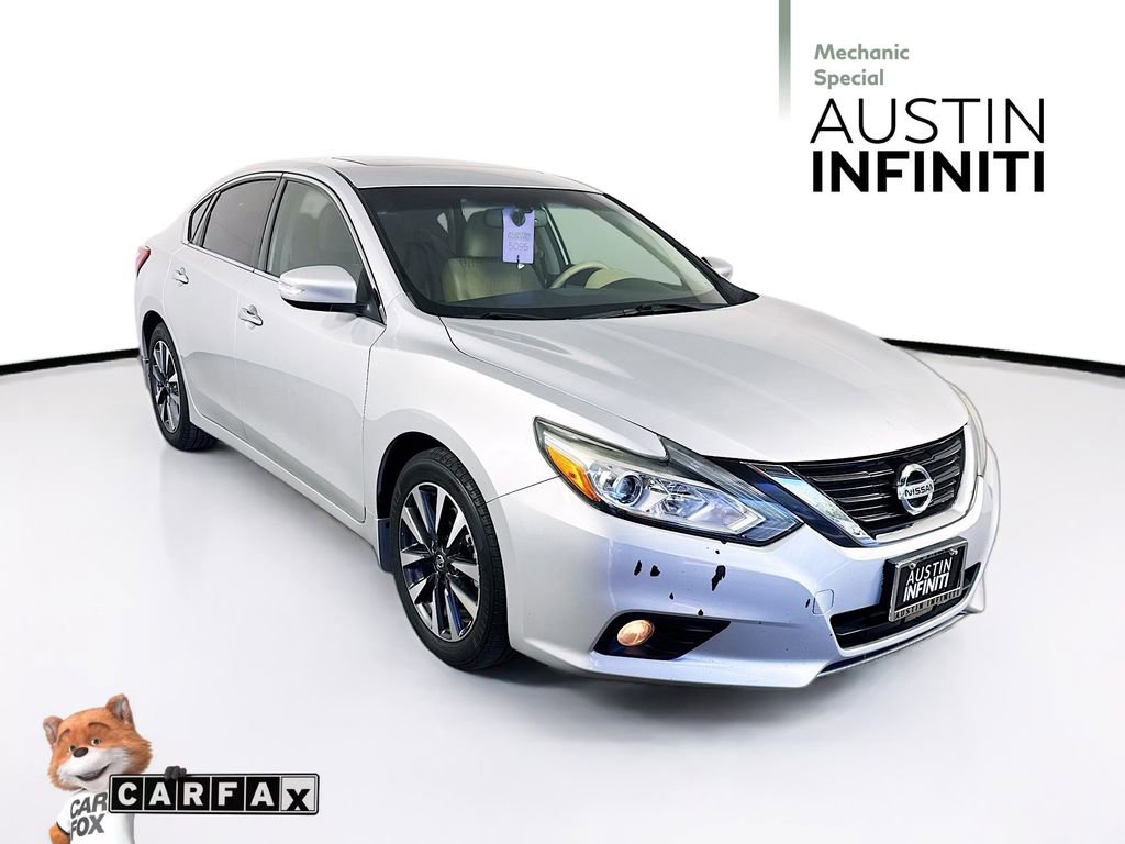 Used 2017 Nissan Altima 2.5 SV w/ Convenience Package image 1