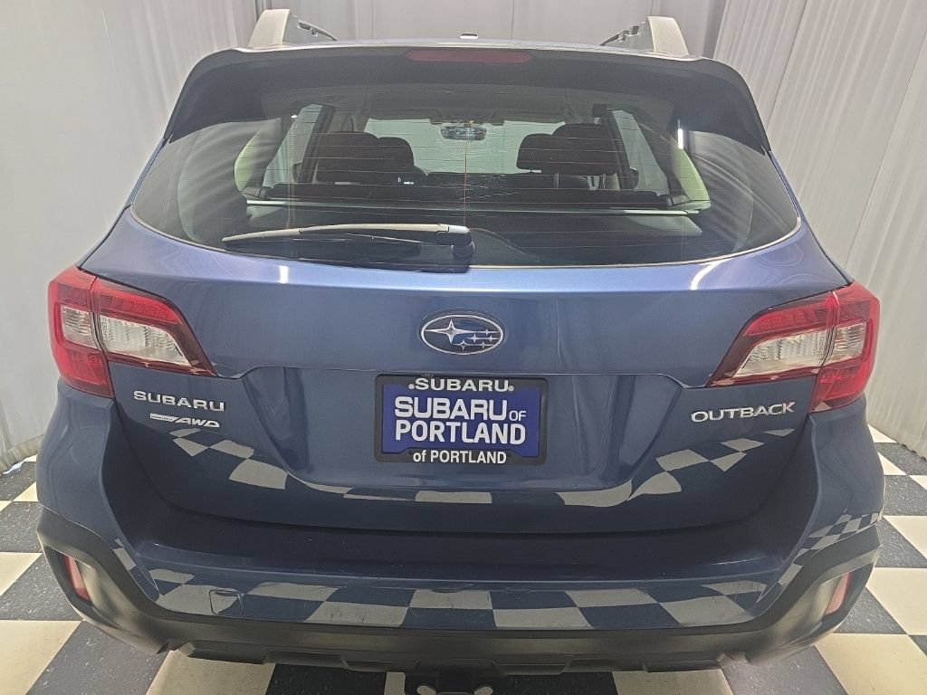 Used 2019 Subaru Outback 2.5i AWD/4WD image 5