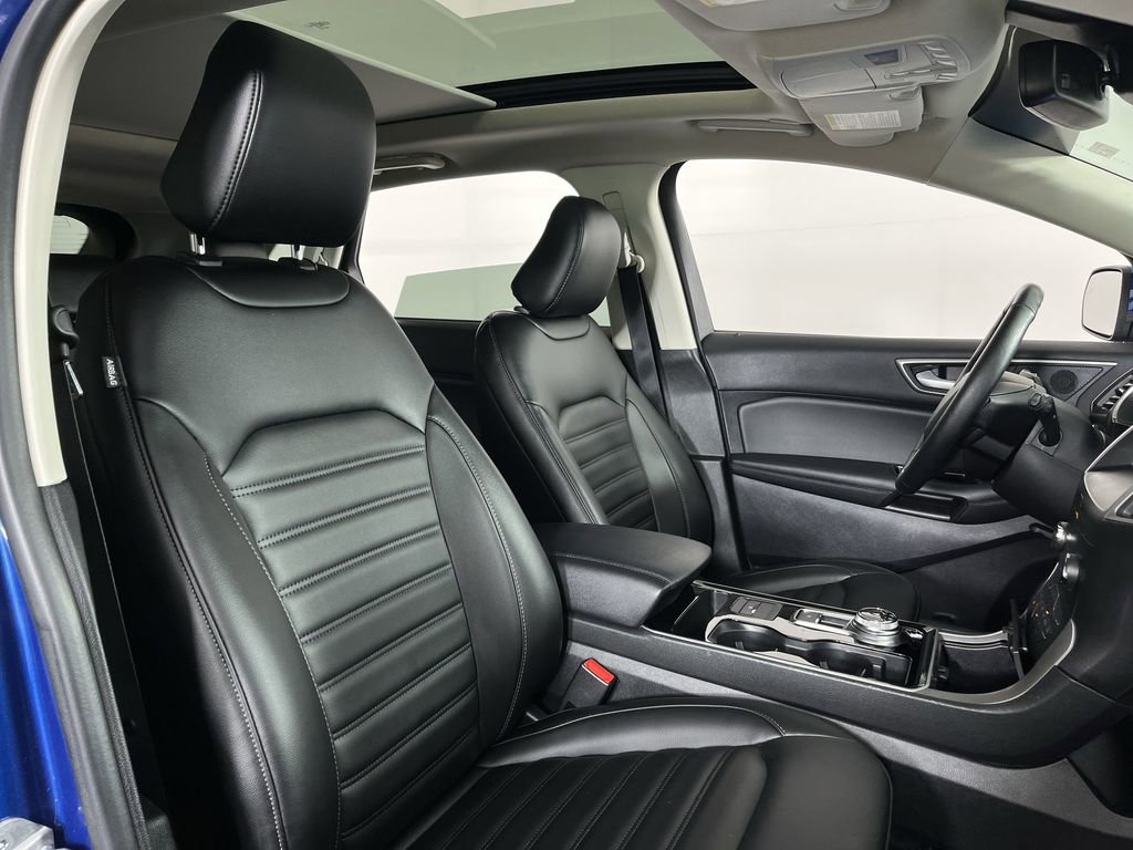 Used 2020 Ford Edge SEL w/ Cold Weather Package image 25