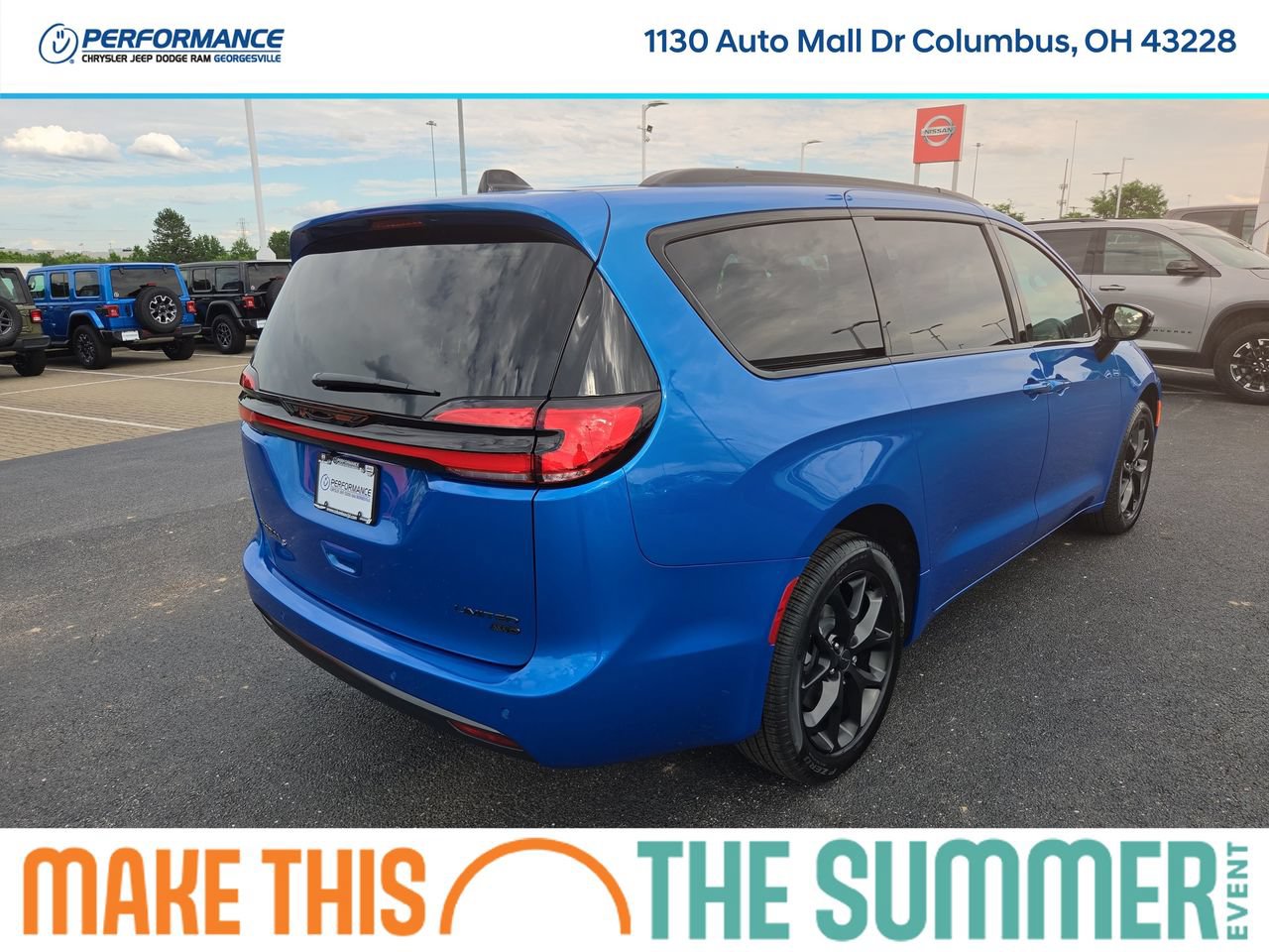 New 2027 Chrysler Pacifica Limited w/ S Appearance Package AWD/4WD image 7