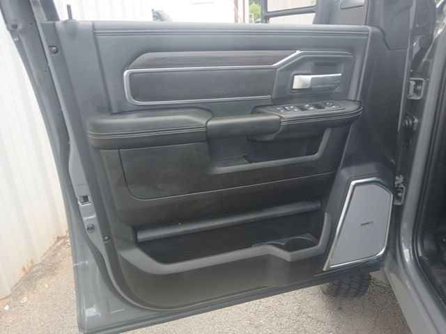 New 2026 RAM 4500 4x4 Crew Cab DRW w/ Laramie Trim Package image 47