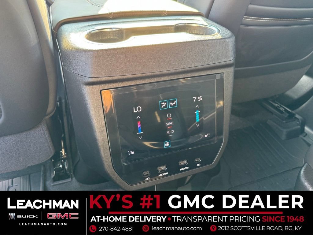 New 2026 GMC Yukon Denali Ultimate w/ LPO, Floor Liner Package AWD/4WD image 20