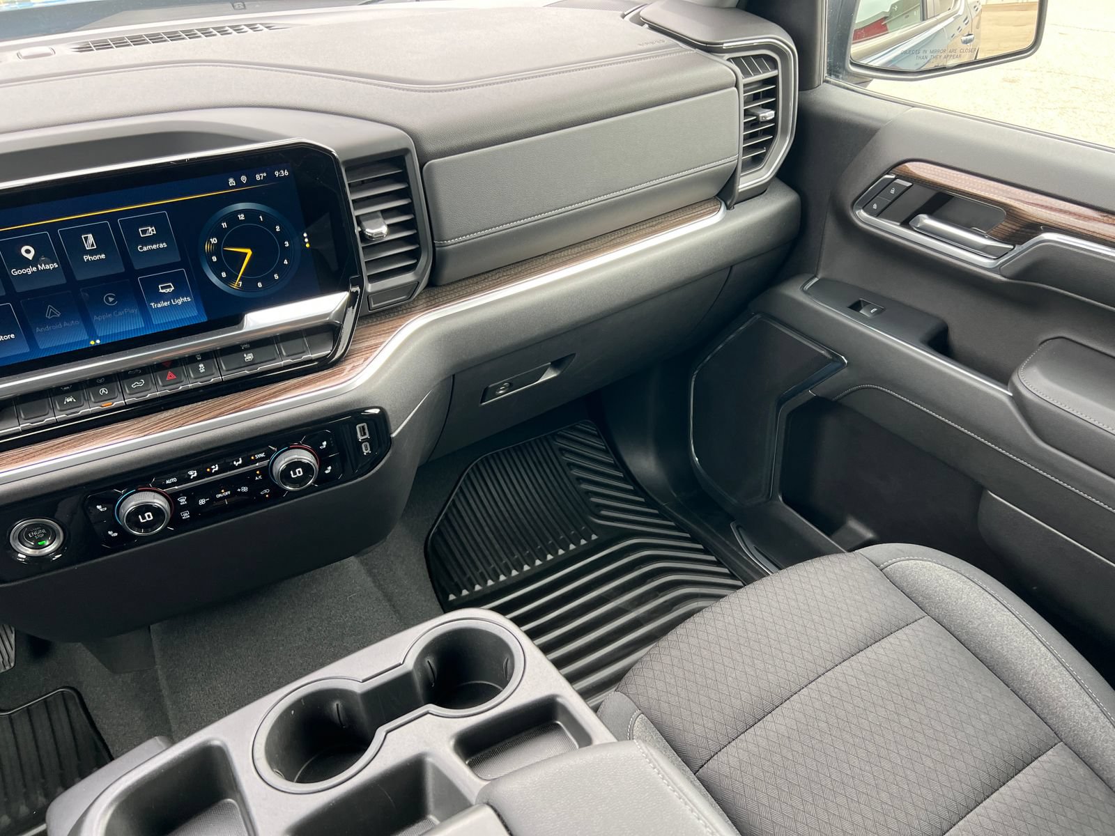 Certified 2024 Chevrolet Silverado 1500 LT AWD/4WD image 35