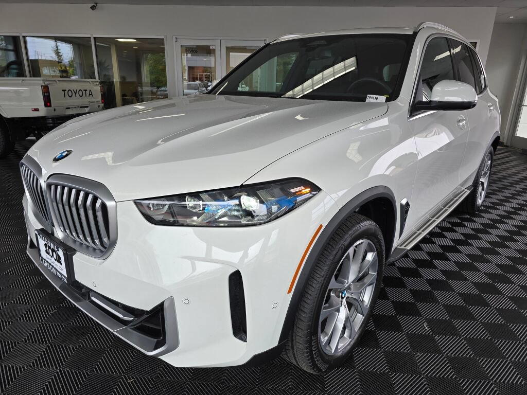 Used 2026 BMW X5 xDrive40i AWD/4WD image 7