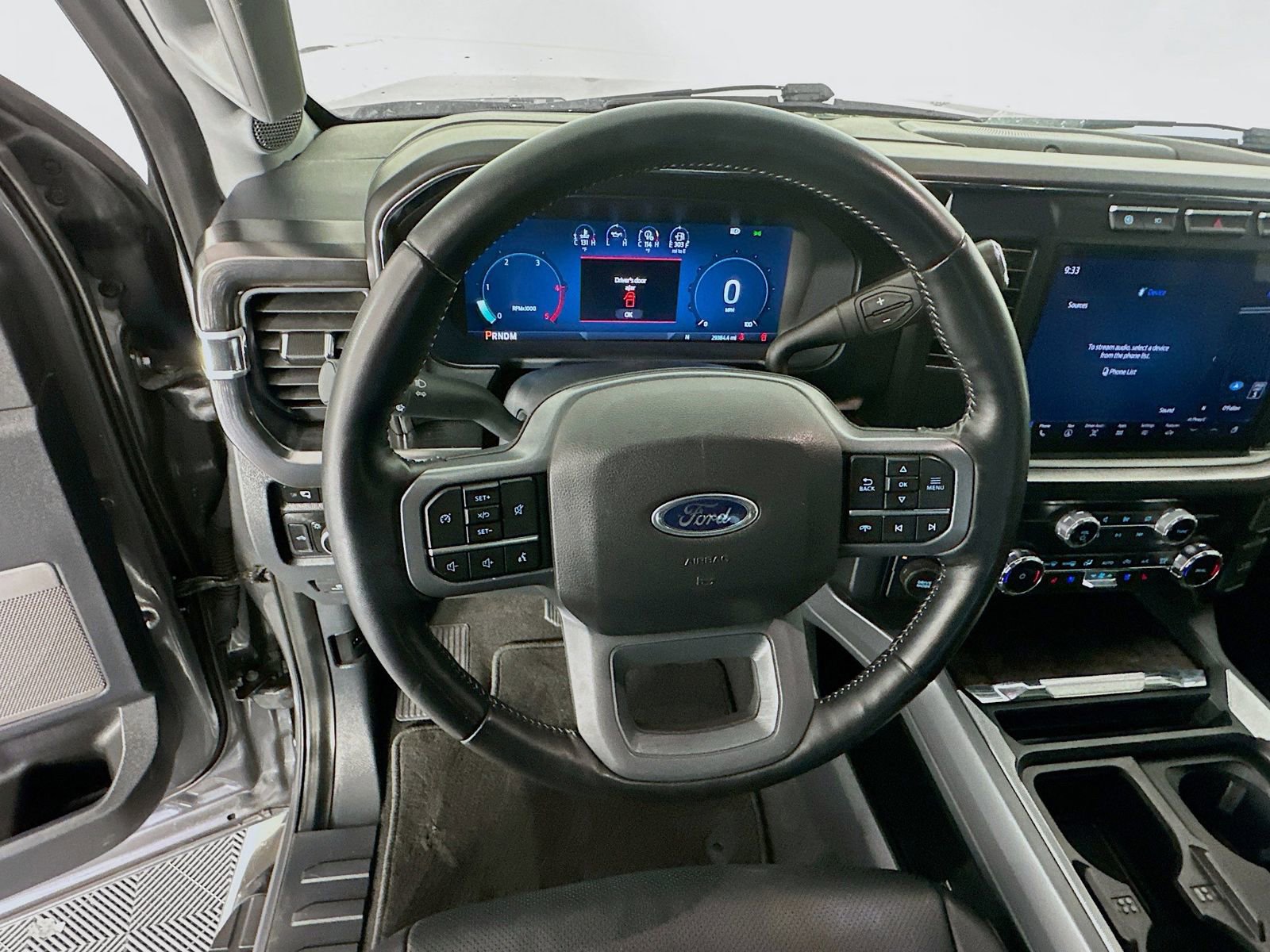 Used 2024 Ford F350 Lariat AWD/4WD image 11