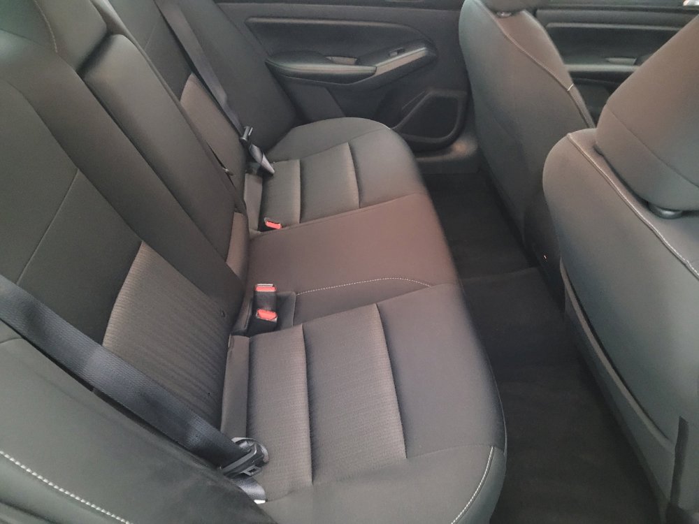 Used 2024 Nissan Altima 2.5 SV image 19