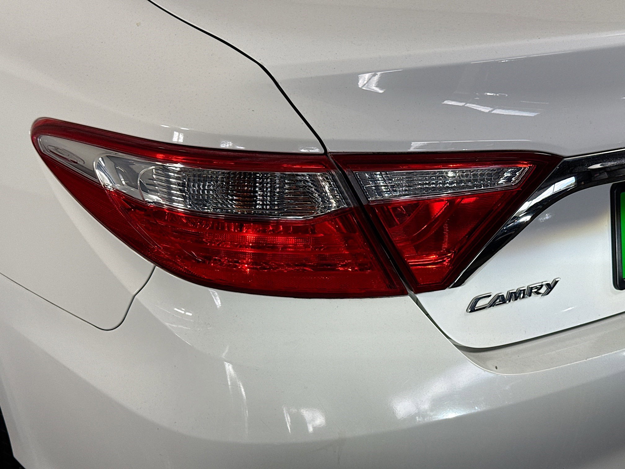 Used 2016 Toyota Camry LE image 35