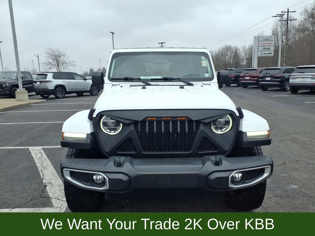 Used 2018 Jeep Wrangler Unlimited Sahara image 3