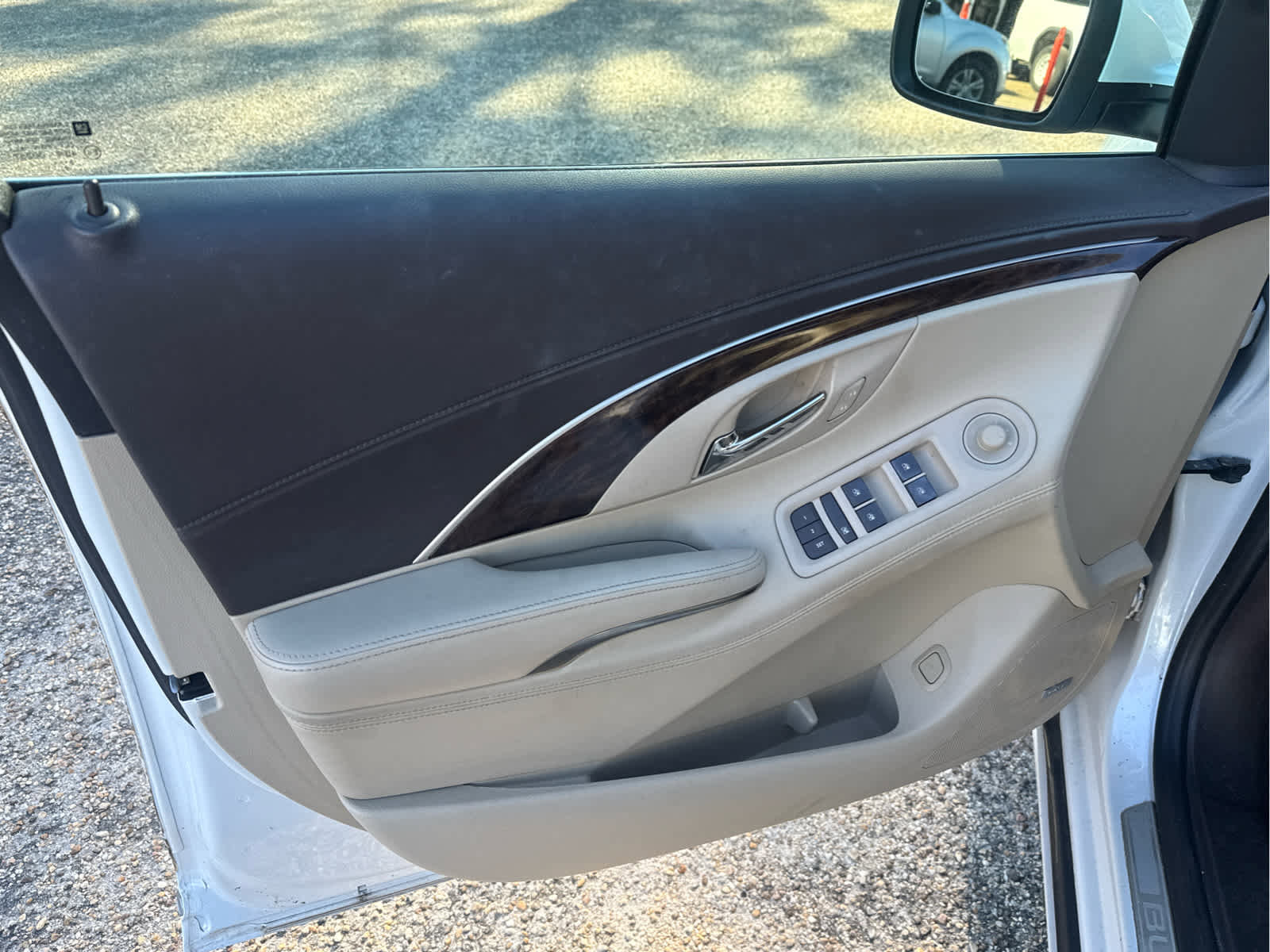 Used 2016 Buick LaCrosse Leather image 19