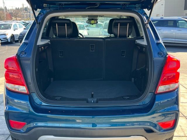 Used 2019 Chevrolet Trax LT w/ Sun & Sound Package image 12