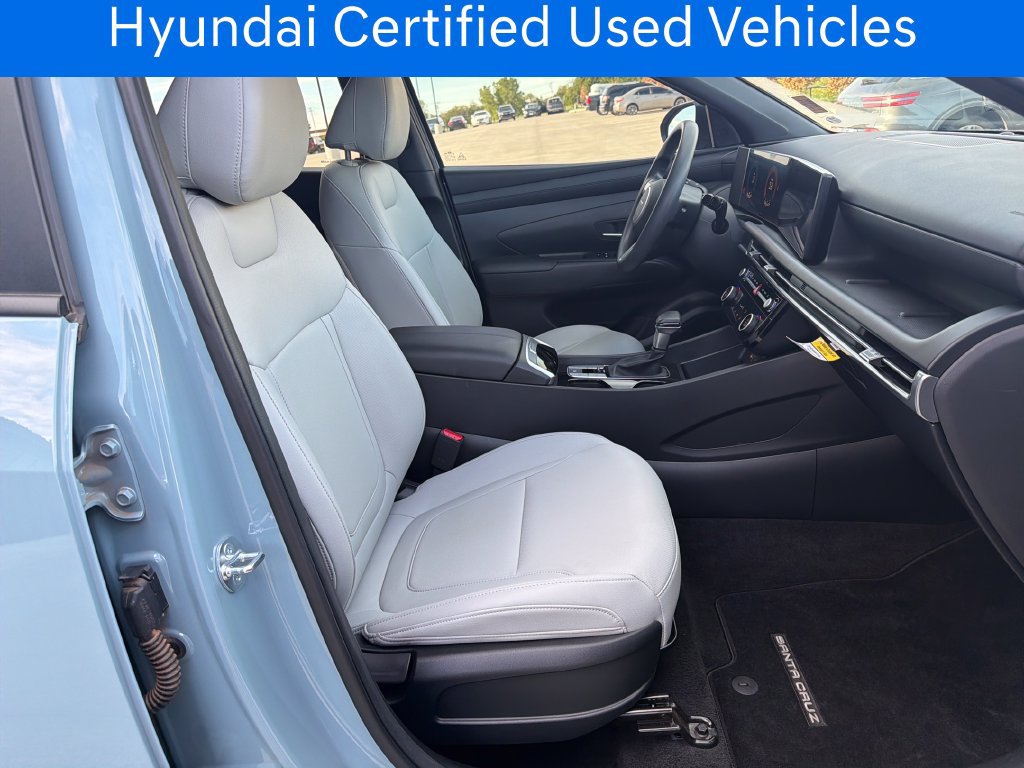 Certified 2026 Hyundai Santa Cruz SEL FWD image 32