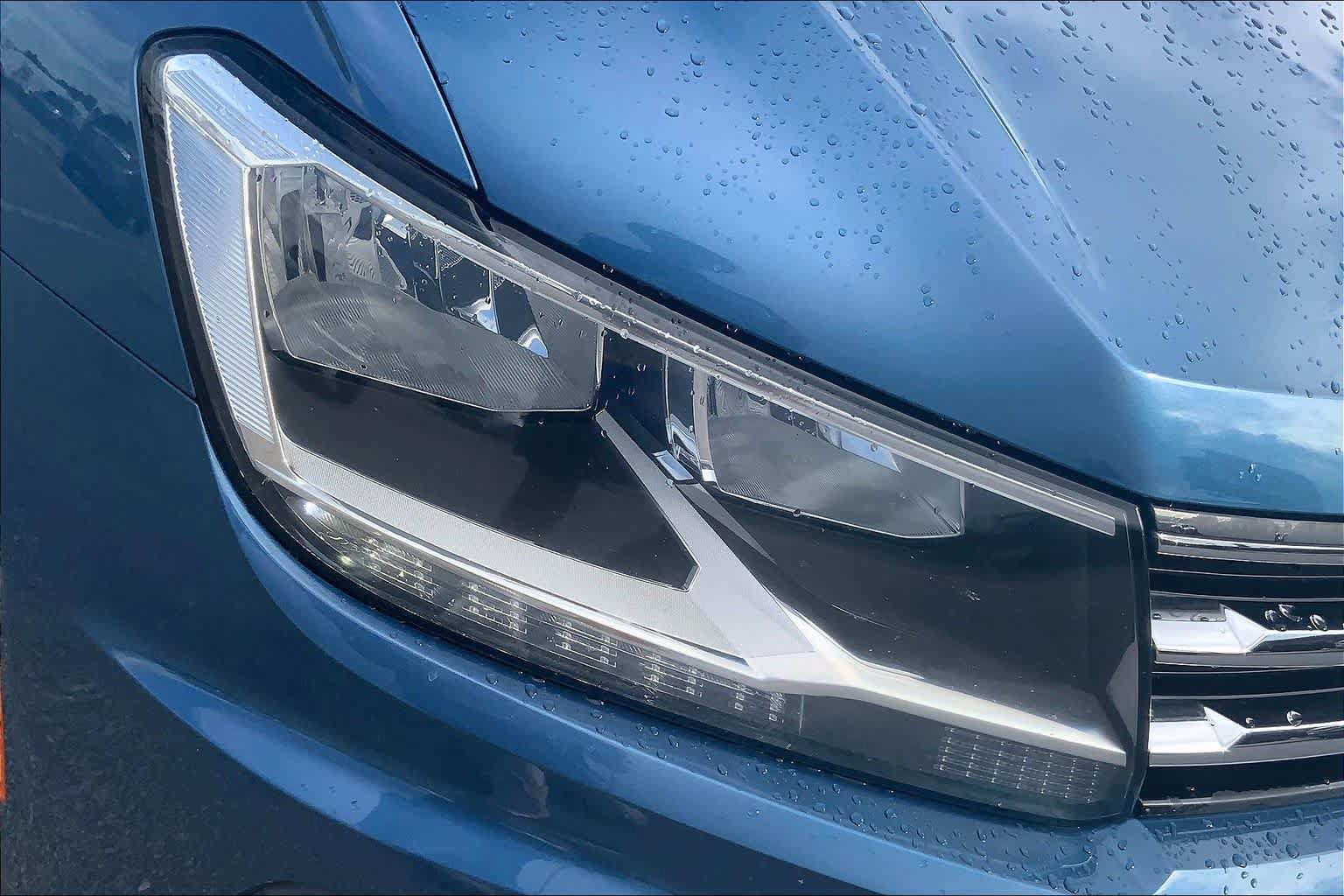Used 2019 Volkswagen Tiguan SE w/ Panoramic Sunroof Package FWD image 28