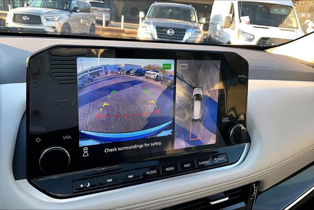 Used 2023 Nissan Rogue SL w/ SL Premium Package image 11